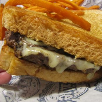 Willie's Grill & Icehouse - Texas Patty Melt - with
Sweet Potato Fries - American Near Me - Houston, Texas Willie's Grill & Icehouse - Texas Patty Melt - with
Sweet Potato Fries - American Near Me - Houston, Texas
