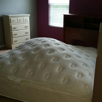 Big Reds Moving Services - what the movers did to my mattress.  They said they would fix it and didn't, wont replace it or return it to me. isn't that stealing? - Movers Near Me - Jacksonville, Florida