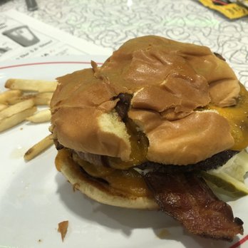 Sunliner Diner - Sunliner Burger - Diners Near Me - Pigeon Forge, Tennessee Sunliner Diner - Sunliner Burger - Diners Near Me - Pigeon Forge, Tennessee