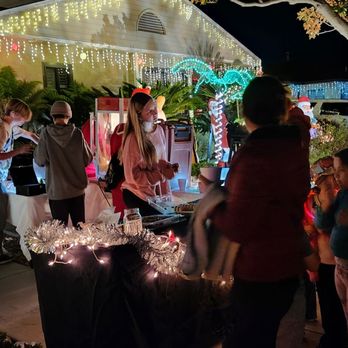 Candy Cane Lane - Popcorn line - Holiday Decorating Services Near Me - El Segundo, California Candy Cane Lane - Popcorn line - Holiday Decorating Services Near Me - El Segundo, California