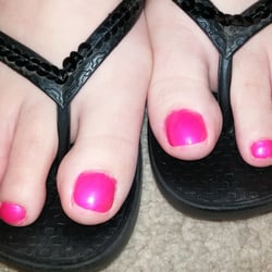 Roxie's Salon - This is the next day. I still can't get all the polish off.