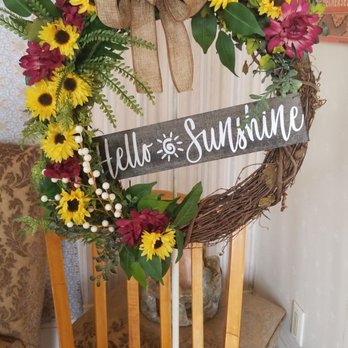 Roots In Bloom - Florists Near Me - Marion, Iowa