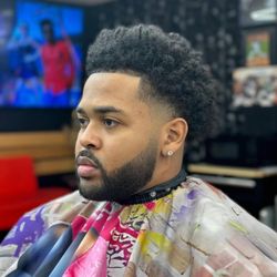 Venus Barbershop - Taper fade