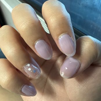 QQ Nails & Spa - Nail Salons Near Me - New York, New York