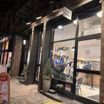 Levain Bakery - Bakeries Near Me - New York, New York