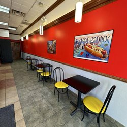 Zippy’s Hot Dogs