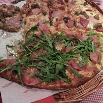 Pizzanini - Half 'n half med nr 19 og 21. - Pizza Near Me - Bekkestua, 02