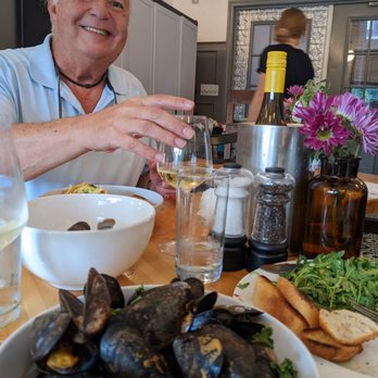 Fig - Mussels - French Near Me - Asheville, North Carolina Fig - Mussels - French Near Me - Asheville, North Carolina