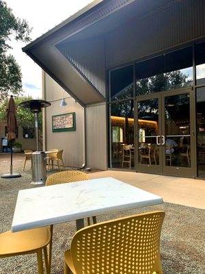 Folktable Restaurant by null