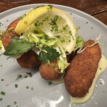 Le Fanfare - BACCALA' CROQUETTE - Italian Near Me - Brooklyn, New York
