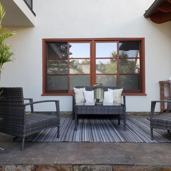 Stage of Mind - Outdoor patio set - Home Staging Near Me Stage of Mind - Outdoor patio set - Home Staging Near Me