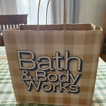 Bath & Body Works - Bag - Cosmetics & Beauty Supply Near Me - Alton, Illinois Bath & Body Works - Bag - Cosmetics & Beauty Supply Near Me - Alton, Illinois