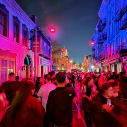 Halloween Horror Nights - 2025 Halloween Horror Nights - Lines