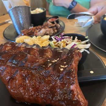 Babe's Smokehouse & Tavern - Baby back Ribs, Mac and cheese, summer slaw - Barbeque Near Me - Indio, California