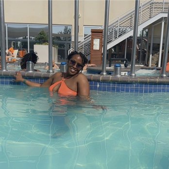 King Spa - Bade pool - Massage Therapy Near Me - Chantilly, Virginia