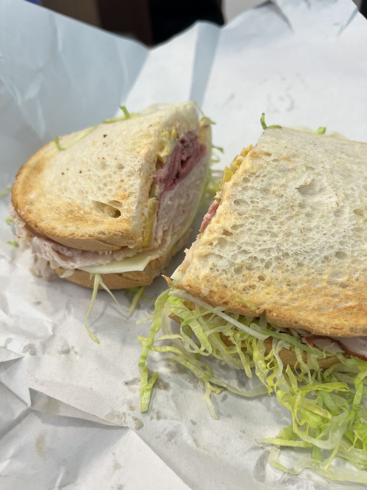 Adamm's Airport Deli