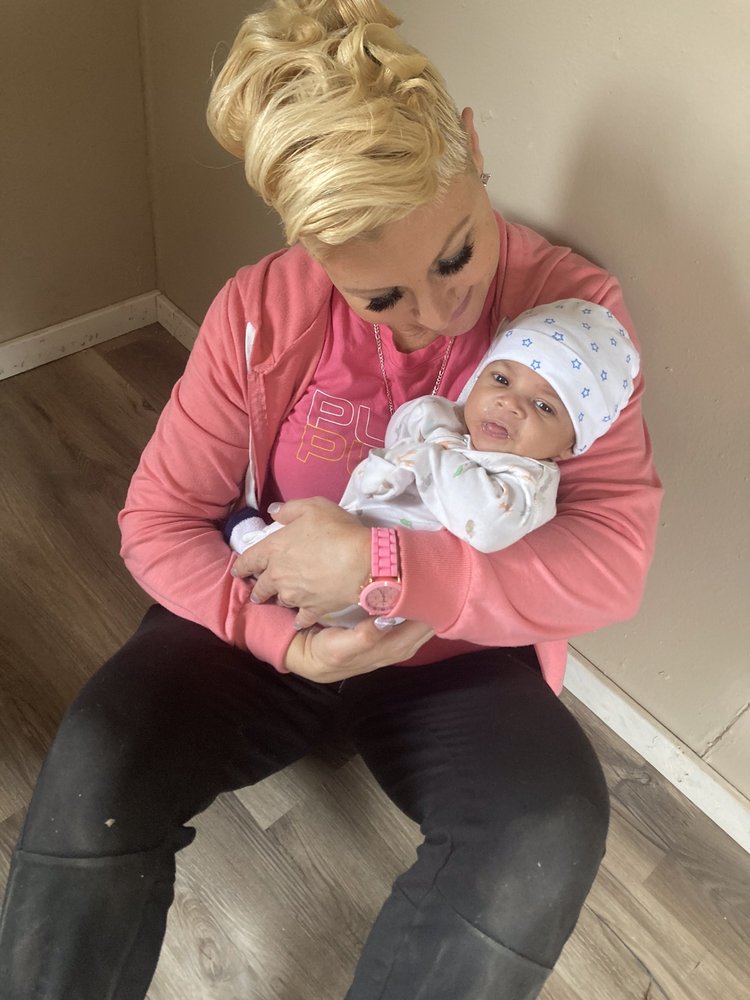 REGAL NAILS, SALON & SPA Updated September 2024 5420 Forest Dr