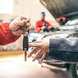 Harold's Auto Body - Photo