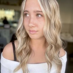 Classic Hair Parlor - Face framing balayage