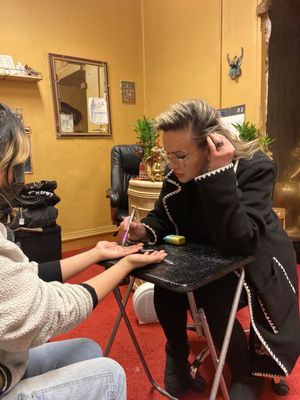 Downtown Seattles Best Psychic Duda