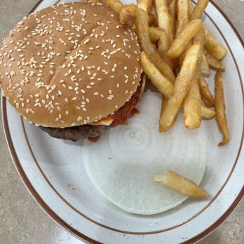 Tony's Diner - Pizza Burger - American Near Me - Bloomington, Illinois