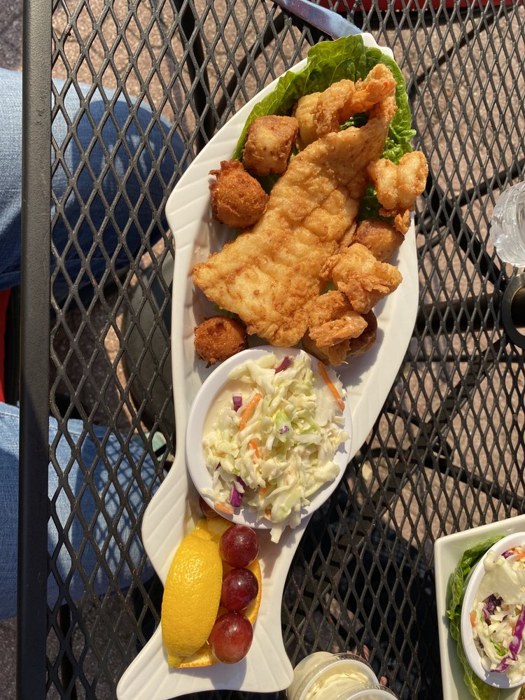 TONY CHOWDER HOUSE 61 Photos & 76 Reviews 622 N Donnelly St, Mount