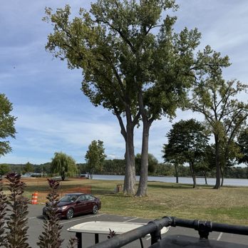 Patrick Henry's - Burgers Near Me - Coxsackie, New York