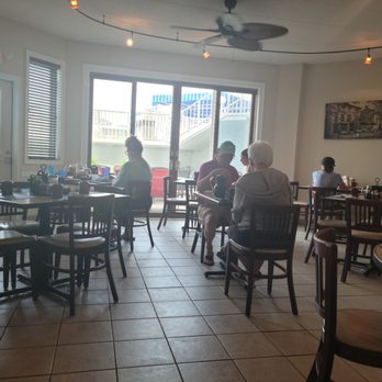 El Coronado Resort - Restaurant area (partial shot) - Hotels Near Me - Wildwood, New Jersey