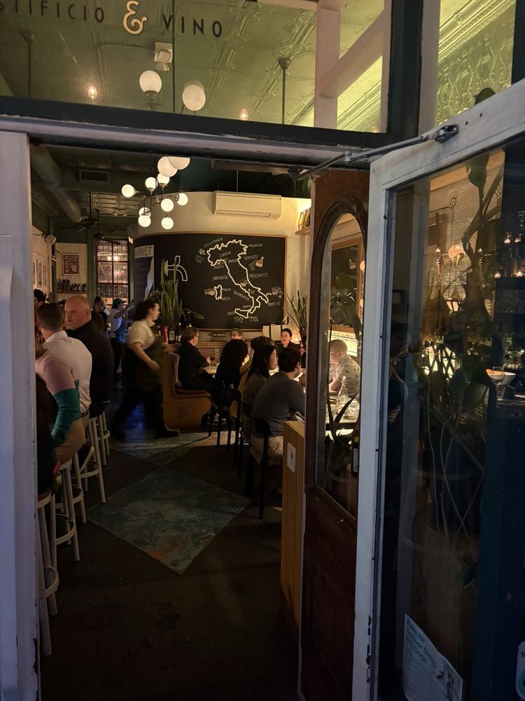 LaRina Pastificio & Vino