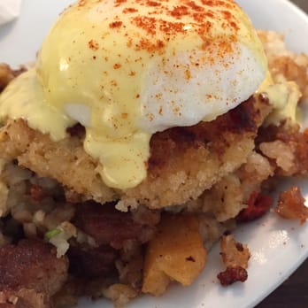 Syrup Cherry Creek - Maryland eggs Benedict - American Near Me - Denver, Colorado