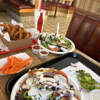 Tops Burgers - Our table you Dan see a Lot of food under $40 - Burgers Near Me - Pasadena, California Tops Burgers - Our table you Dan see a Lot of food under $40 - Burgers Near Me - Pasadena, California