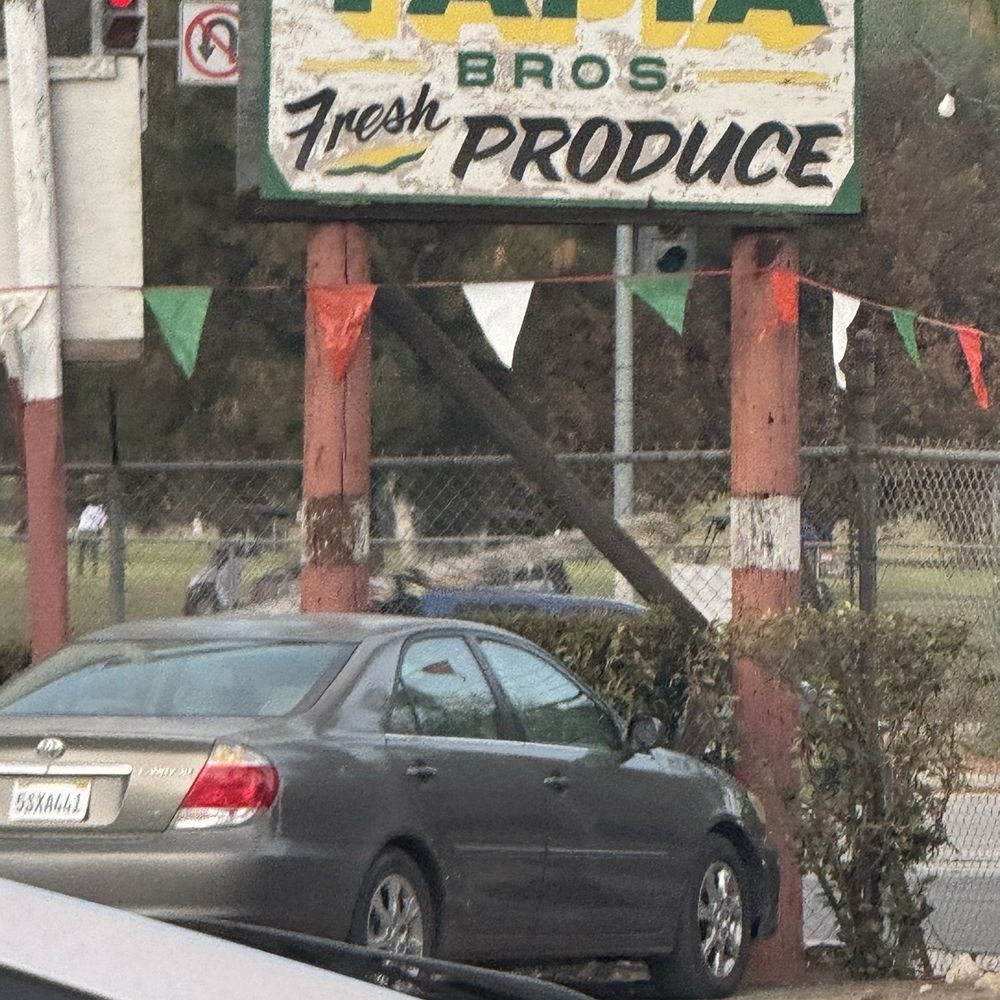 Tapia Bros Farm - The Tapia Bros Fresh Produce sign at the entrance - Fruits & Veggies Near Me - Encino, California