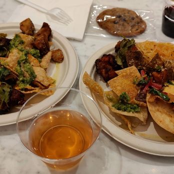 Loro Asian Smokehouse & Bar - Smokehouse Near Me - Austin, Texas