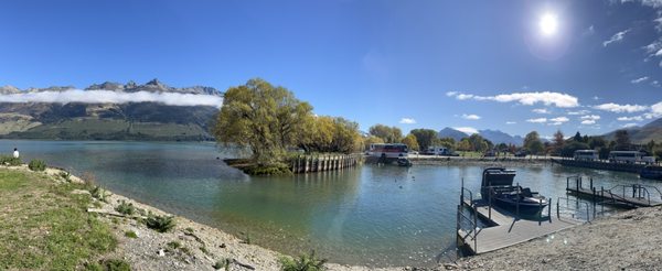 Lake Wakatipu by null