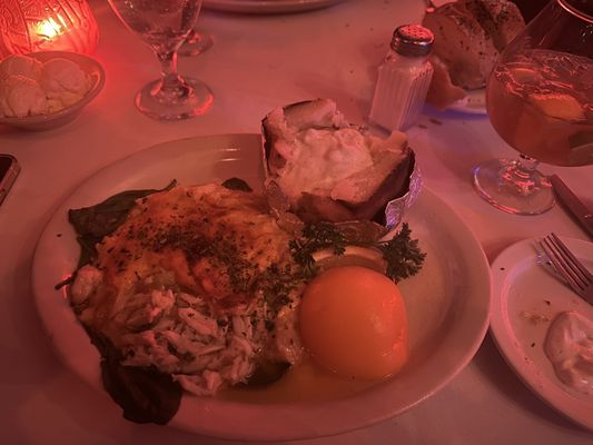 Ernest's Orleans Restaurant & Cocktail Lounge by null