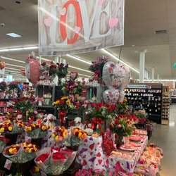Safeway - Love is in the air!