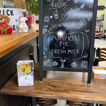Ming's Bubble Tea - The pick up desk. Also support Veteran owned businesses!! - Bubble Tea Near Me - Kent, Ohio