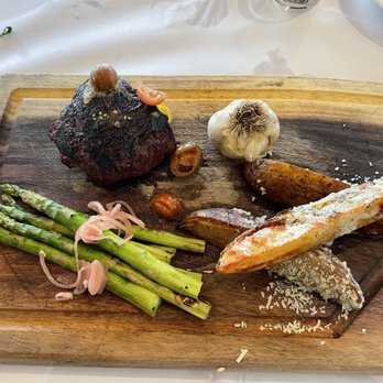 Skates On The Bay - 12/18/21 Wagyu Sirloin - Seafood Near Me - Berkeley, California