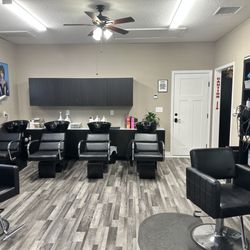 American Trends Hair & Nails - Hair area