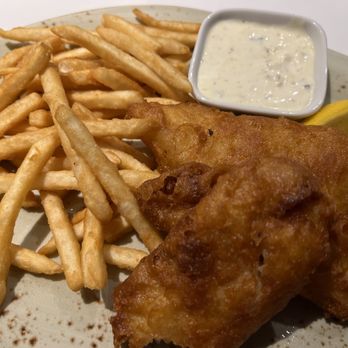 Trees Bar & Grill - Fish and Chips - Breakfast & Brunch Near Me - Honolulu, Hawaii