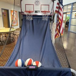 Parque Zaragoza Recreation Center - Baller