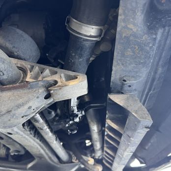 Audi Valencia - At the moment they put it on the crane, the car began to leak diesel. - Car Dealers Near Me - Valencia, California Audi Valencia - At the moment they put it on the crane, the car began to leak diesel. - Car Dealers Near Me - Valencia, California