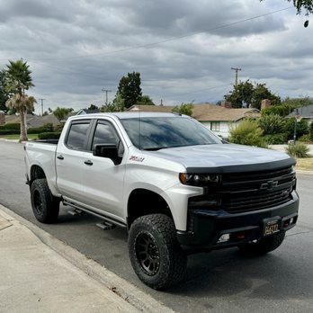 Tires & Wheels Unlimited - 6 inch rough country lift - Tires Near Me - Whittier, California Tires & Wheels Unlimited - 6 inch rough country lift - Tires Near Me - Whittier, California