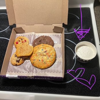 Insomnia Cookies - Dip is flat, cookies are thrown in an oversized box and one is missing. - Desserts Near Me - Minneapolis, Minnesota Insomnia Cookies - Dip is flat, cookies are thrown in an oversized box and one is missing. - Desserts Near Me - Minneapolis, Minnesota