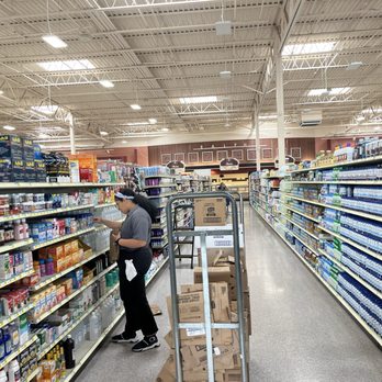 Ralphs Food Warehouse - Pasillos limpios y ordenados - Grocery Near Me - Fajardo, Puerto Rico Ralphs Food Warehouse - Pasillos limpios y ordenados - Grocery Near Me - Fajardo, Puerto Rico