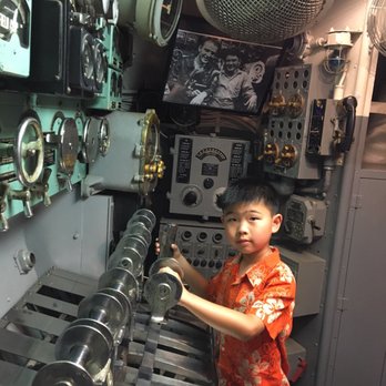 Pacific Fleet Submarine Museum - Lots of levers, dials, switches etc for kids to touch - Museums Near Me - Honolulu, Hawaii Pacific Fleet Submarine Museum - Lots of levers, dials, switches etc for kids to touch - Museums Near Me - Honolulu, Hawaii