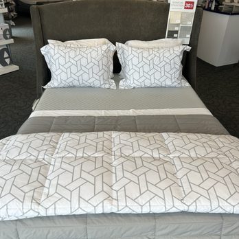 Sleep Number - Beautiful and comfortable bedding! - Home Decor Near Me - Dothan, Alabama Sleep Number - Beautiful and comfortable bedding! - Home Decor Near Me - Dothan, Alabama