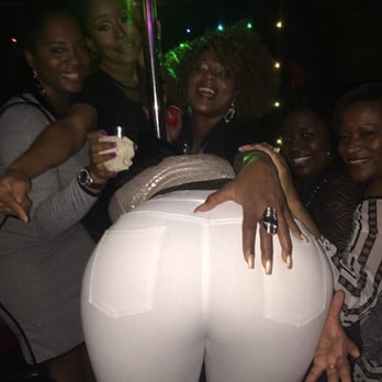 Topshelf Party Bus - Limos Near Me Topshelf Party Bus - Limos Near Me