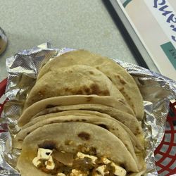 Rio Grande Restaurant - Queso/Chile