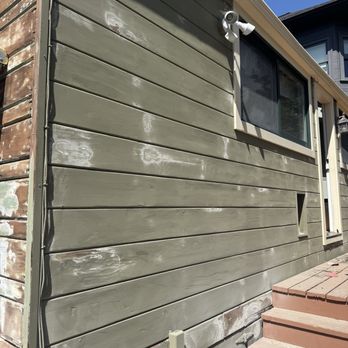 GT Painting - Before photo. The painters already sanded the sidings here but the paint was already chipping before this. - Painters Near Me GT Painting - Before photo. The painters already sanded the sidings here but the paint was already chipping before this. - Painters Near Me